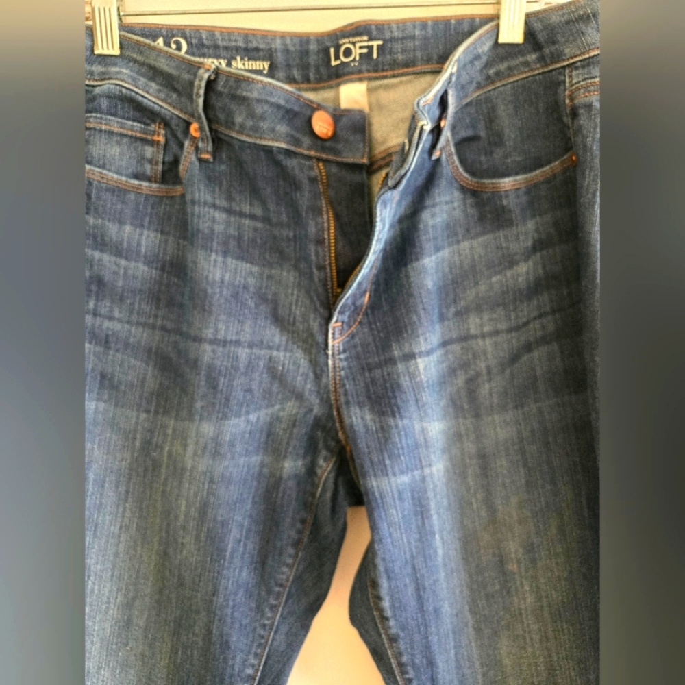 LOFT  size 12 curvy skinny.jean